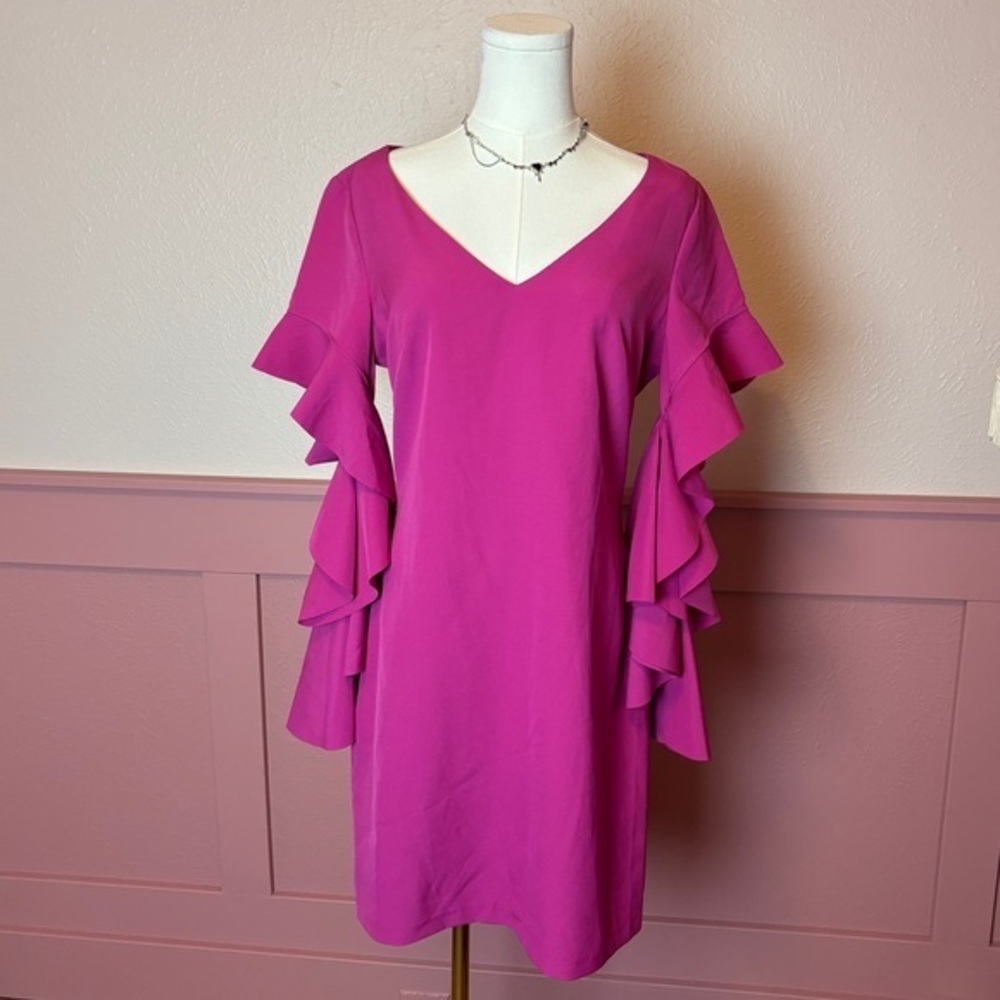 babydoll coquette barbie ruffle cocktail dress 

Badgley Mischka 
nwt
Belle
pink